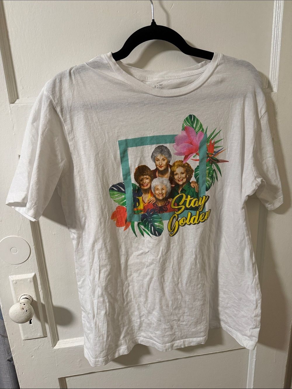 Goodie Two Sleeves White Graphic 'Stay Golden' Golden Girls Tee 90’s Size XL